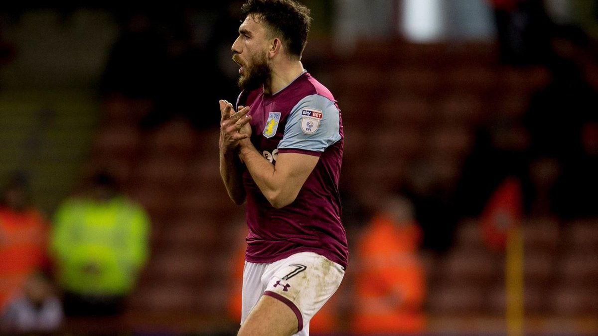 皮奥：助攻劳塔罗？无论进球还是助攻，球队都应该放在第一位（皮奥谈助攻劳塔罗：无论进球还是助攻，球队利益永远优先）