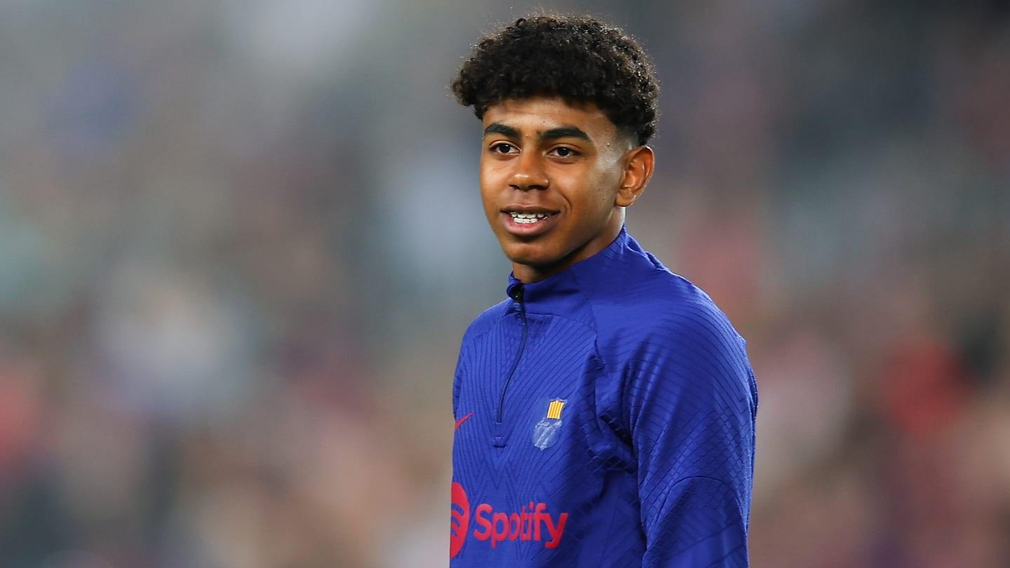 阿根廷队2026年世界杯球衣：经典蓝白条纹+黑色三道杠配饰（2026世界杯阿根廷球衣曝光：经典蓝白条纹配黑色三道杠点缀）