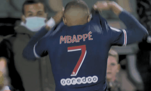 法尔克：拜仁正在为佩雷茨找寻新的外租球队，南安普顿有意（法尔克：拜仁正为佩雷茨物色新租借去处，南安普顿有意）