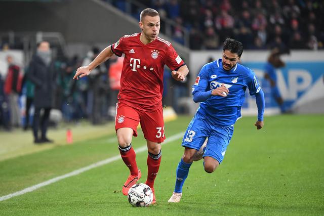 不同时期的梅西都是帅气。，，，（梅西各个阶段都很帅气）